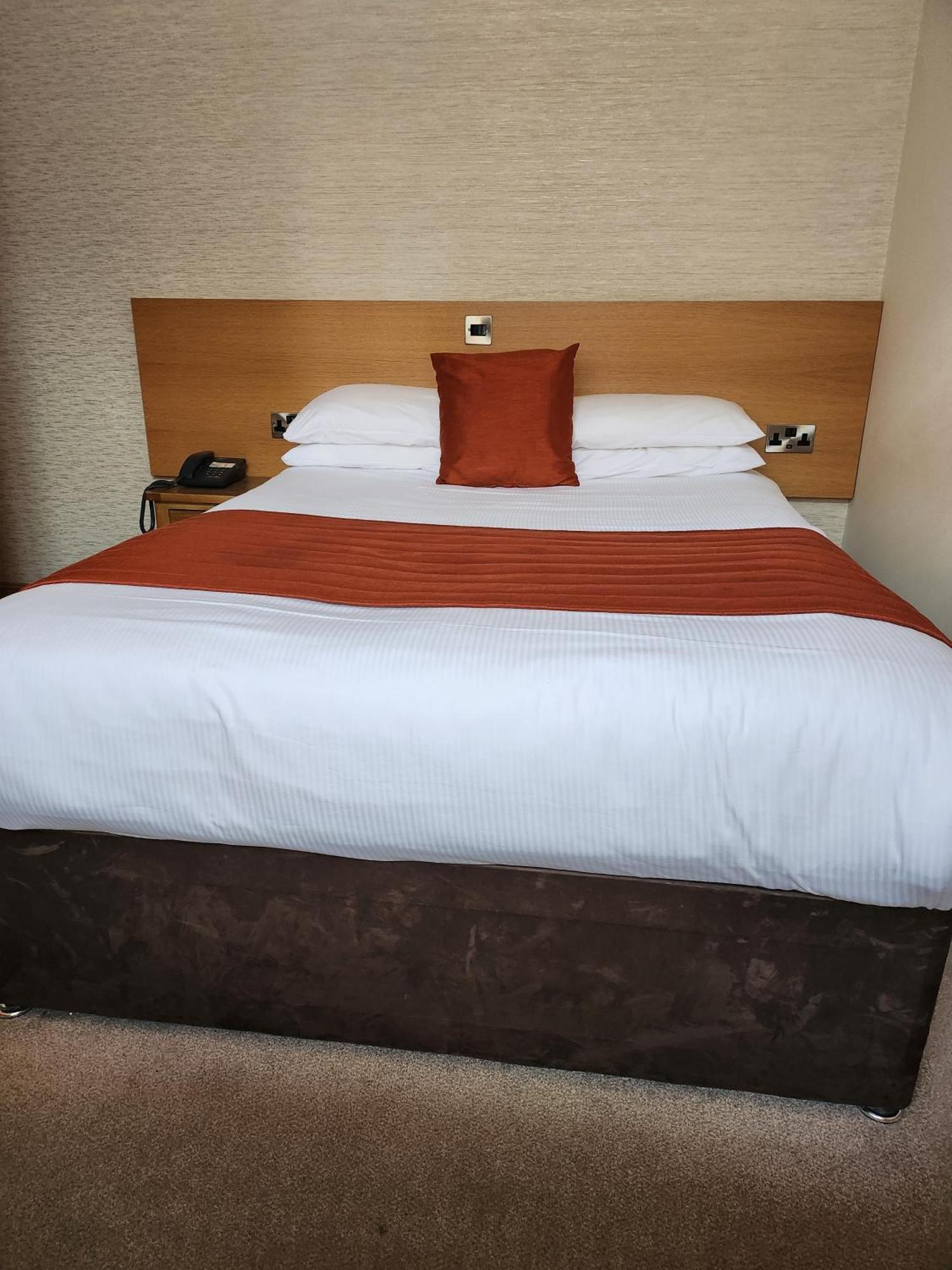 Victoria Hotel Kirkcaldy Esterno foto