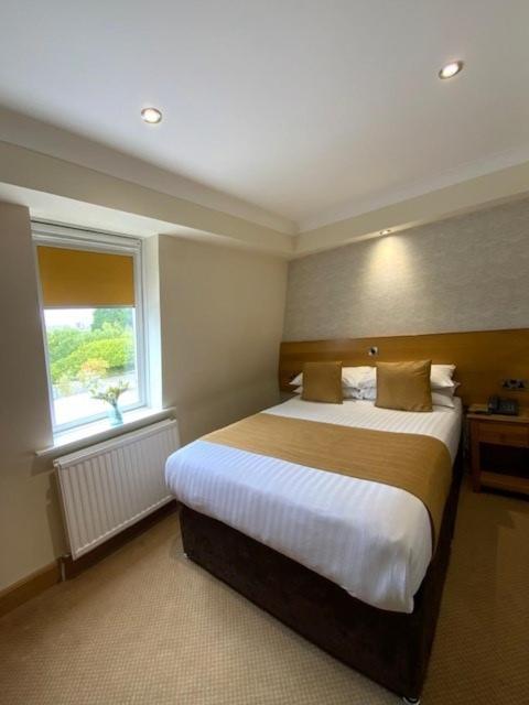 Victoria Hotel Kirkcaldy Esterno foto